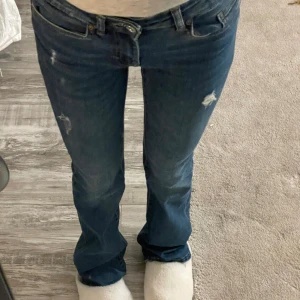 Jeans  - Hej! Säljer dessa snygga jeans ifrån only i mycket bra skick🫶🏻