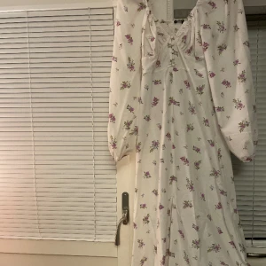 Klänning - Helt oanvänd