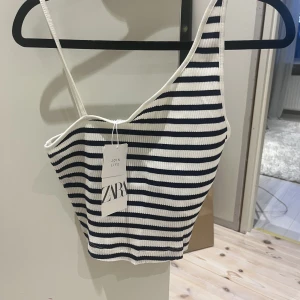 Linne - Jätte fint linne, perfekt till sommaren!  Helt oanvänt med prislapp kvar!  Köpare står för frakt.