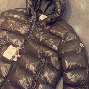 Jackor - Gucci jacka Storlek M.L  Moncler jacka Storlek L.XL.XXL 