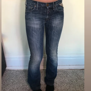 Vintage Replay low waist bootcut jeans - Replay vintage bootcut jeans! Midja 25, längd 32. 
