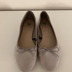 Balerina skor - Säljer dessa då de inte kommer till användning. Fint skick