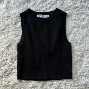 Stickat linne - Stickat linne från zara, aldrig använt! Supermjukt material 💕