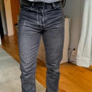 Gråa jeans - Straight  Jack and Jones 