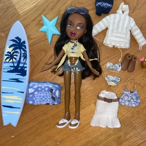 Bratz Sunkissed Summer sasha docka  - Priser är öppen för diskutering Dockan har alla saker med sig :) Fraktas bara