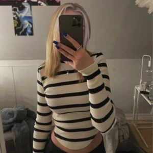 Tröja - I gott skick. 