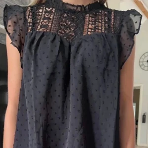 Blus - LÅNAD BILD❌❌   Super fint skick, inga defekter och använt endast 2 gånger❤️