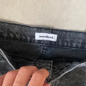 Woodbird jeans knappt anvönda