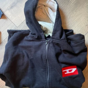 Diesel hoodie - Bra skick knappt använd