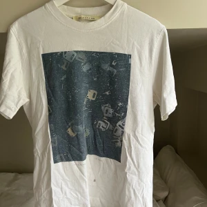 Alyx 1017ALYX9SM - Cool alyx jacka  Deffect: cigg hål 