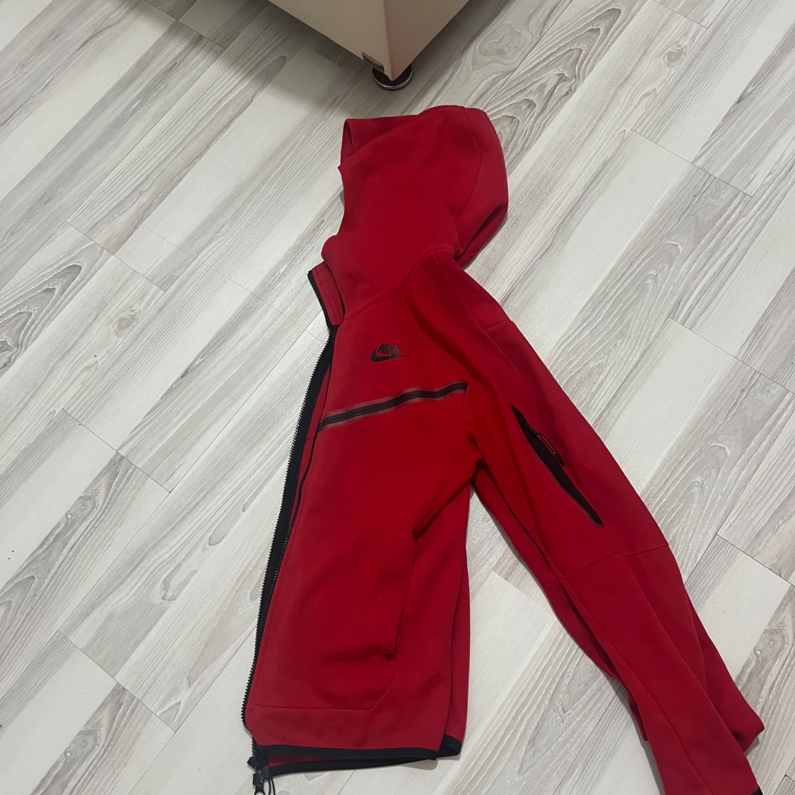 Röd Nike Tech Tröja - 1