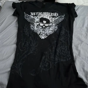 T-shirt - As cool tröja as skön o perfekt till sommaren ☠️🕸️🪽