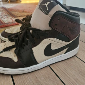 Nike skor 44 - Säljer sonens Nike skor i strl 44. Ok skick. 