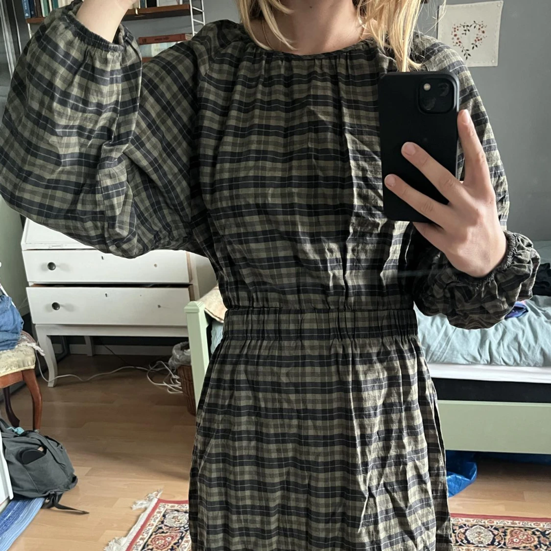 Rutig midiklänning - 90