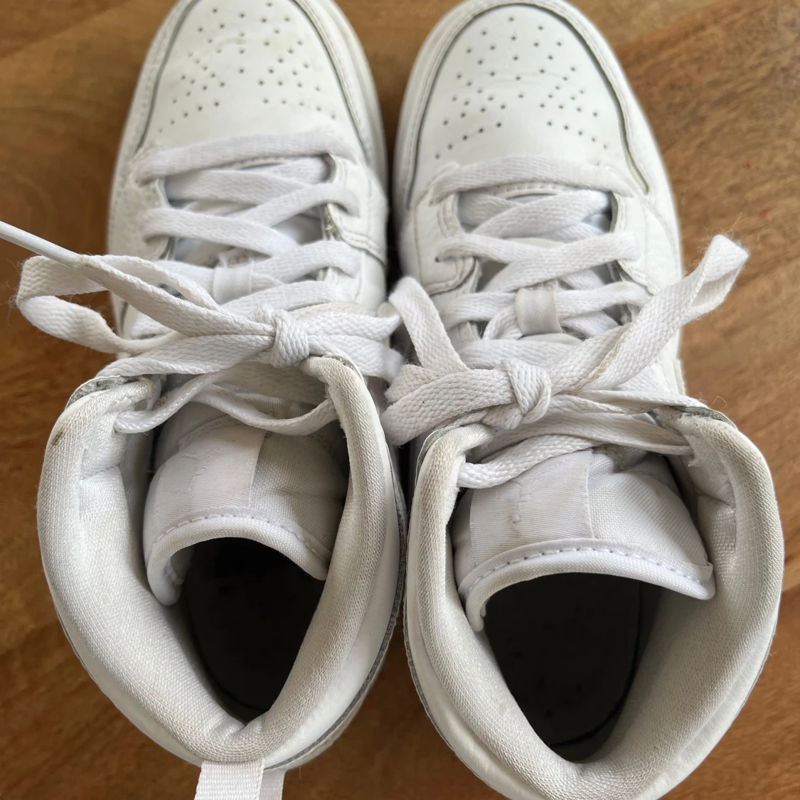 jordan 1 mid BP - 90