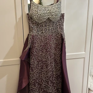 Klänning - Fest klänning.