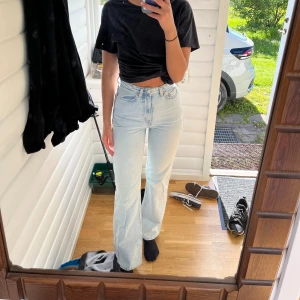 Jeans  - Rowe från weekday, storlek 25/32 