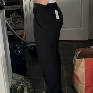 Kostymbyxor - Söta kostymbyxor