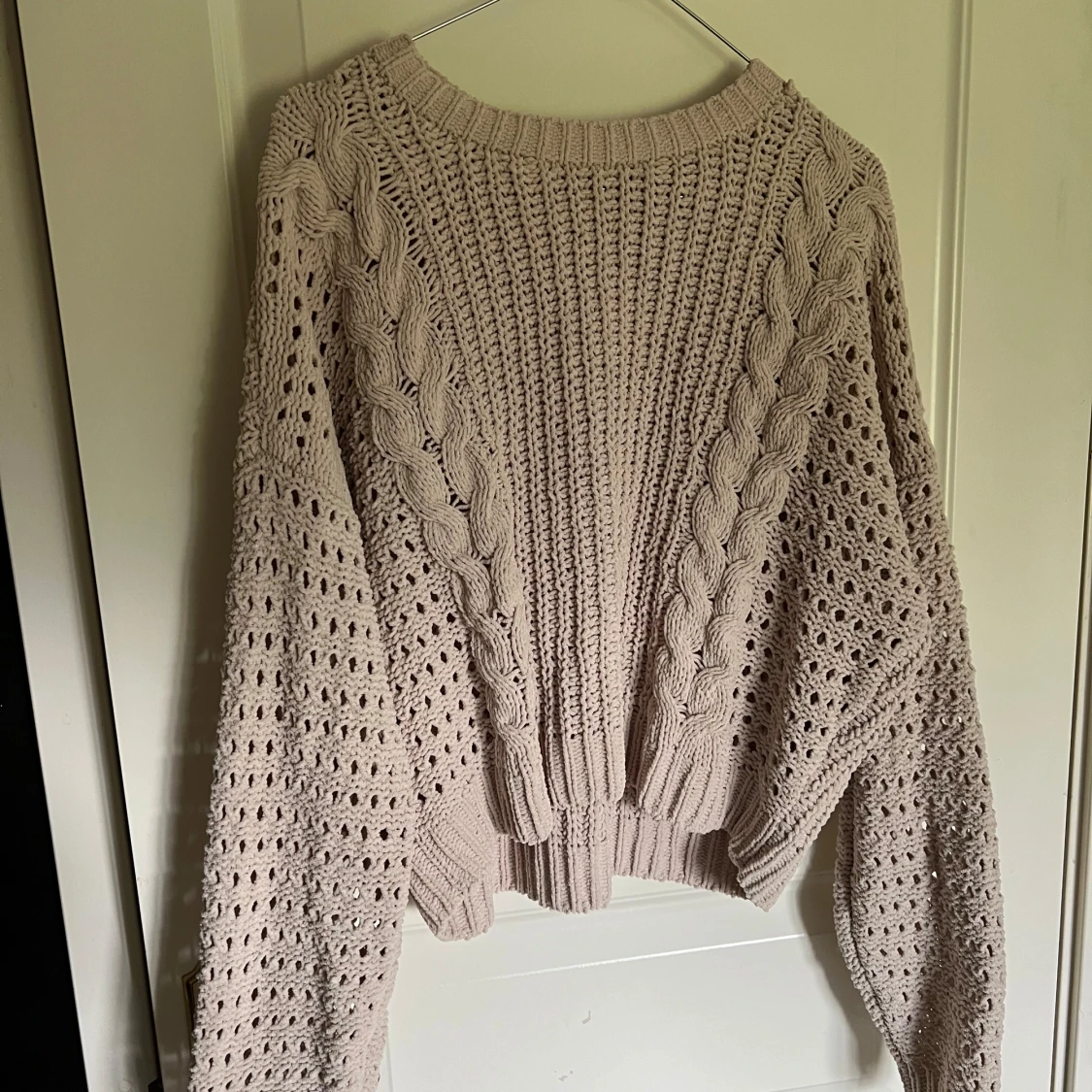 Mysig beige stickad tröja  - 90