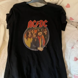 ACDC t-shirt - ACDC t-shirt Fint skick  