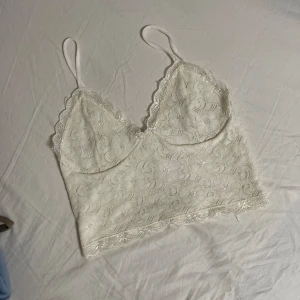 Linne - Spetslinne i använd skick 