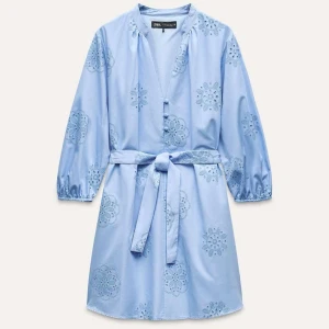 Zara klänning  - Snygg zara klänning använt en gång