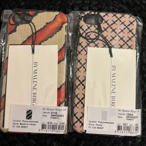 By Malene Birger Mobilskal - Jag säljer två st helt nya By Malene Birger mobilskal för iPhone 7/8.  Jag har en nyare iPhone Modell och har därför ingen användning av dessa.❤️ Nypris: 180kr/st Pris: 50kr för båda! 