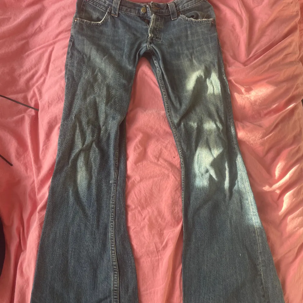 Vintage lowaist Lee jeans, bootcut. Jag är 1.72💞. Jeans & Byxor.