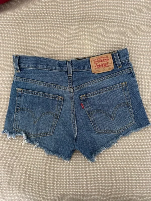 Levis shorts  - Snygga Levis shorts i bra skick!🤩