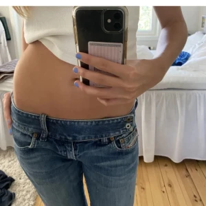 Diesel lågmidjade jeans - Säljer dessa populära diesel lågmidjade jeans med snygg midja🩷👌