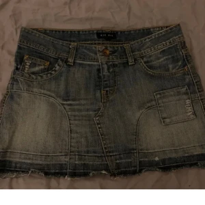 Lowwaist kjol - Lowwaist kjol från bikbok som inte säljs där längre. Storlek M🤍