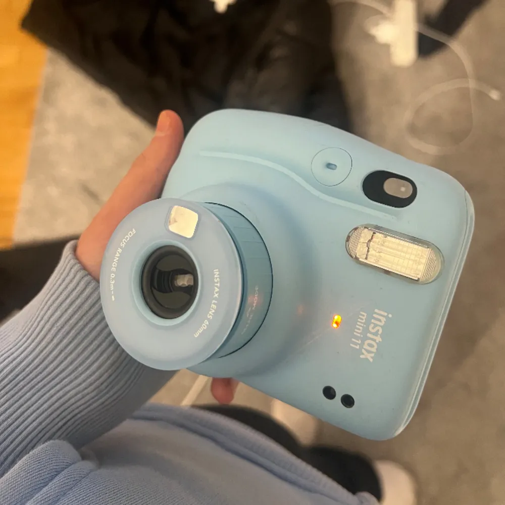 Polaroidkamera ljusblå instax mini 11 Fotorulle ingår inte 💞. Övrigt.