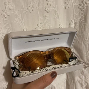 Chimi solglasögon - Bra skick, modell 003