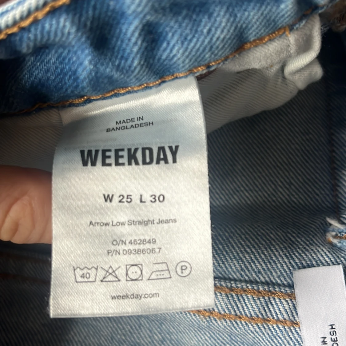 snygga lågmidjade jeans  - 90