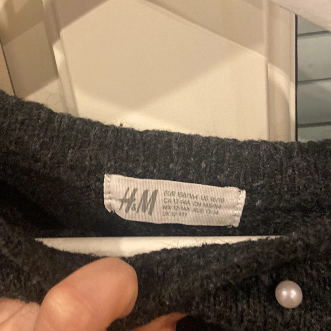 En vanlig svart Tjocktröja - 91