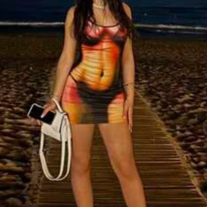 klänning  - använder ej ( möts ädas up❗️ om du vill jag ska frakta så kostar det dubbelt.)