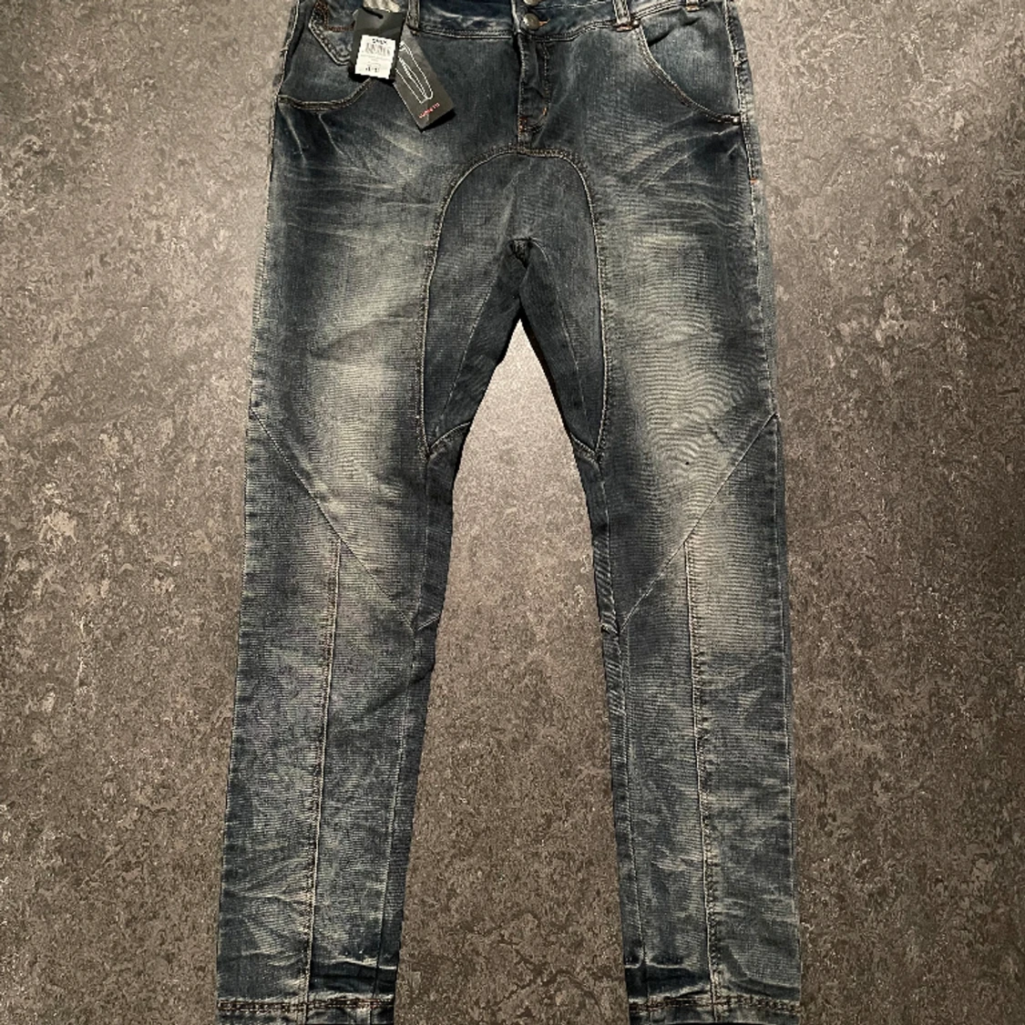 Lågmidjade jeans storlek 29/32 - 90