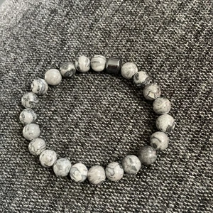 pärlarmband - nyskick oanvänd