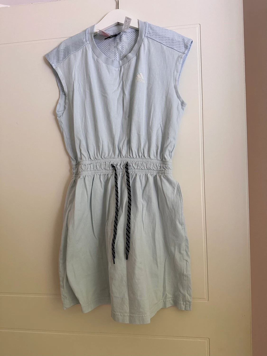 Adidasklänning flicka