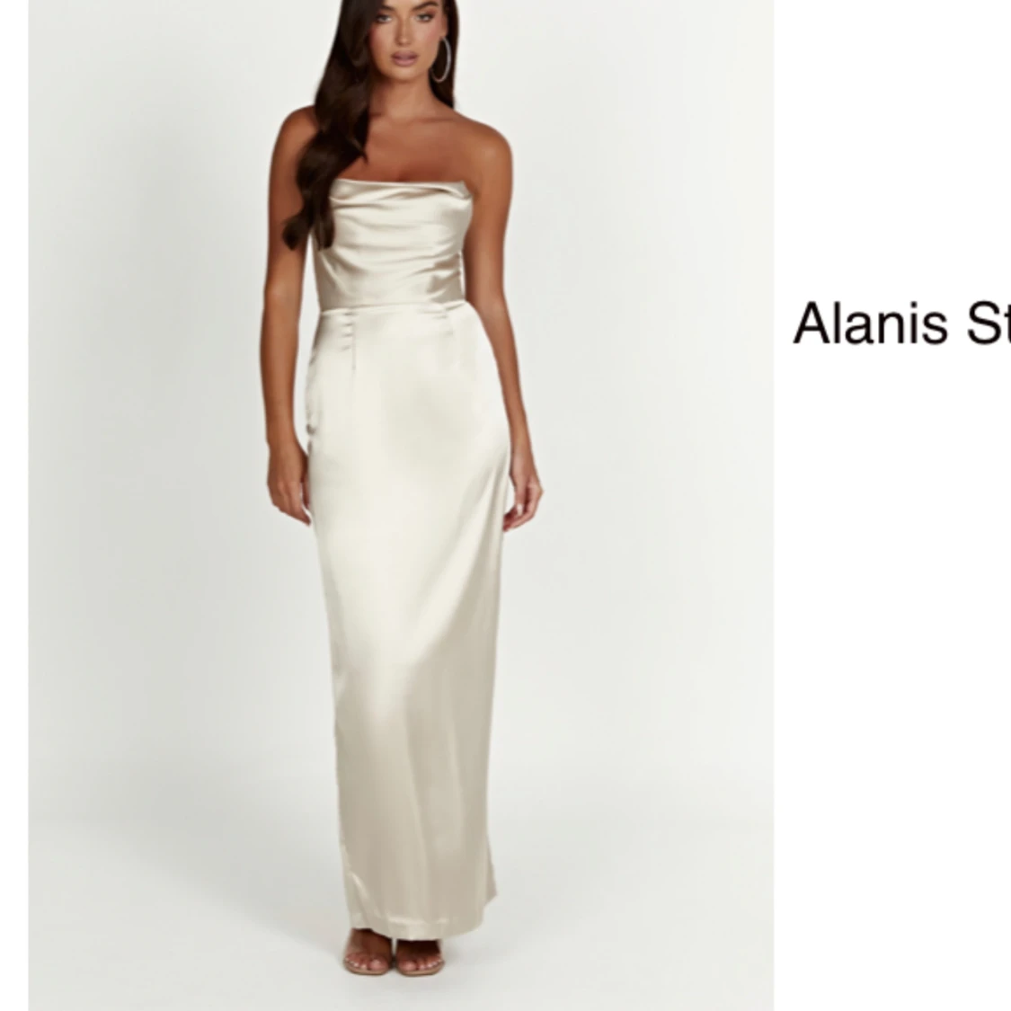 Lång klänning från meshki