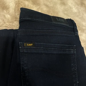 LEE LOW WAIST - LEE Low waist!   Sjukt snygga och extremt sköna. 