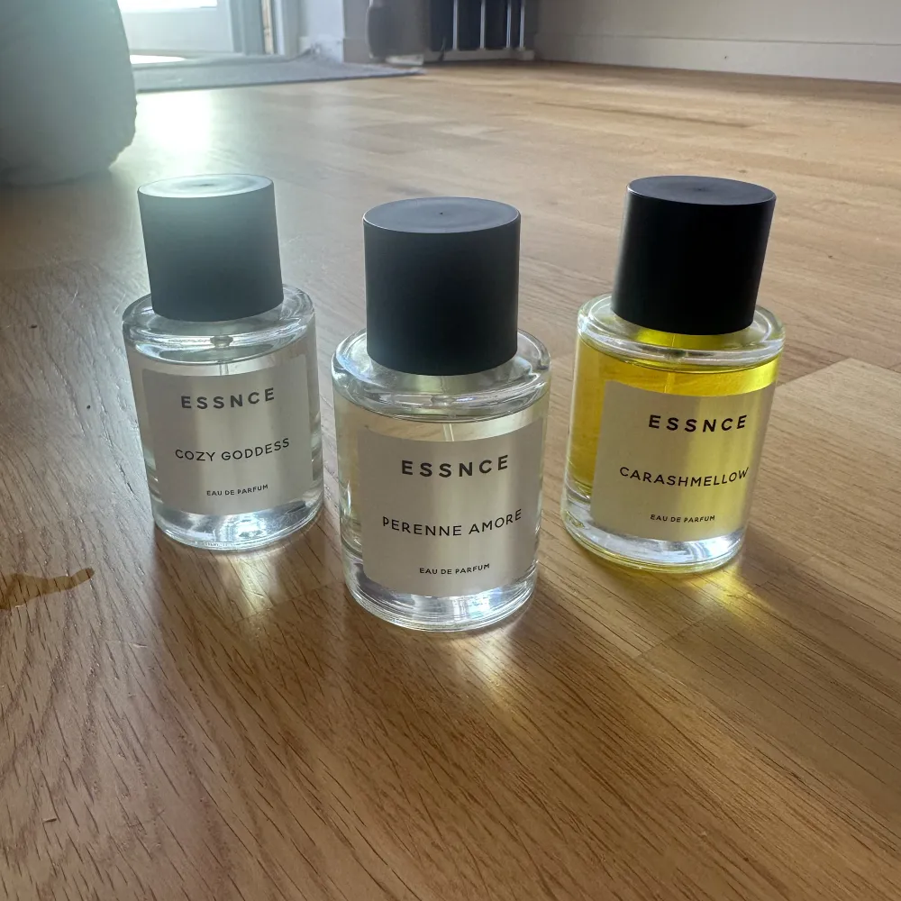 Säljer dessa 3, alla är testade men mycket parfym kvar, se bilden. 1 för 300, 2 för 580 eller alla 3 för 850kr. Övrigt.