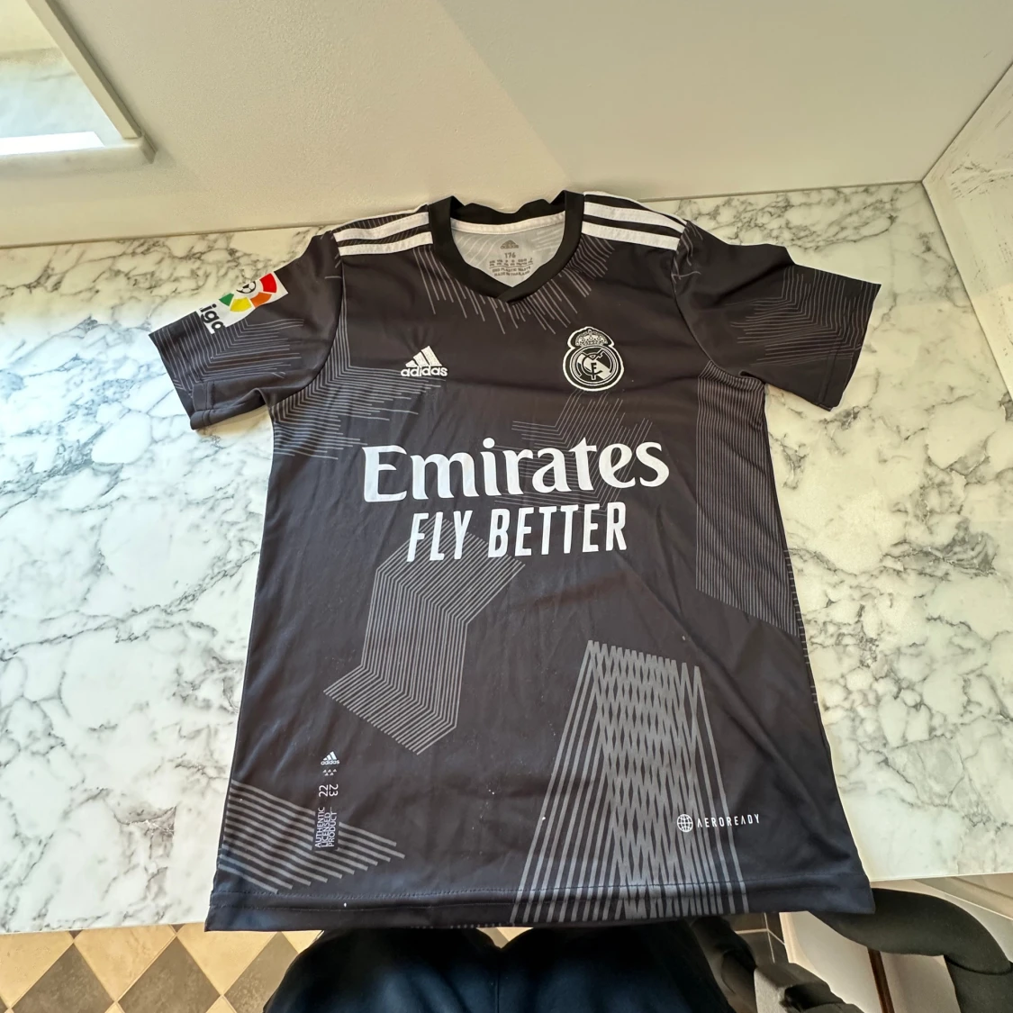 Real Madrid t-shirt 22/23  - 90