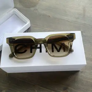 Super fina solglasögon från chimi i modellen 04 och gröna. Super fina nu till sommaren.🌸