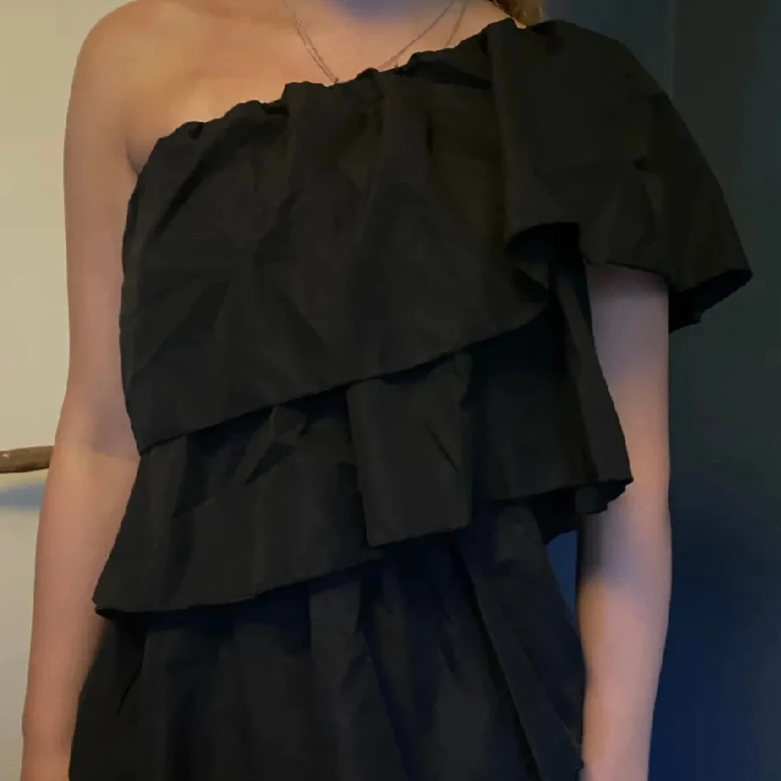 Så fin volangklänning - 91