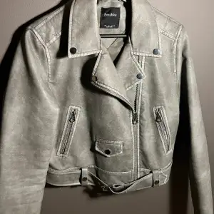 New bershka leather jacket, I bought it last spring but its not my style. I wore it maybe 4 or 5 times.