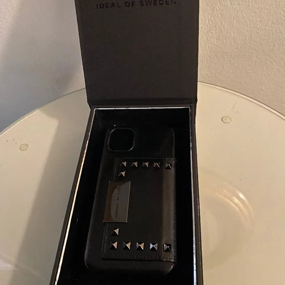 Ideal of sweden skal för iPhone 11, i fint skick   Pris kan diskuteras vid snabb affär . Accessoarer.