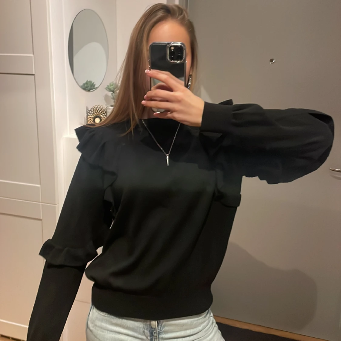 Tröja med volangärm 