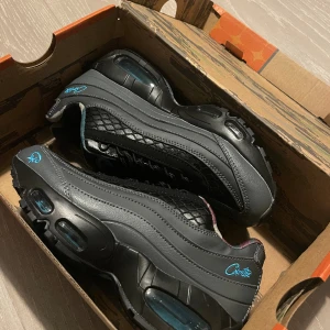 Corteiz air Max 95 - Corteiz air max 95 i perfekt skick. Storlek 38