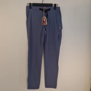 Parajumpers byxor  - Nya, oanvända. Äkta, med certilogo för kontroll av äkthet. 